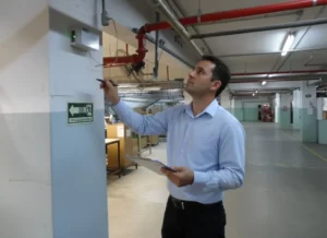 Inspeção de Sinalização e Iluminação de Emergência